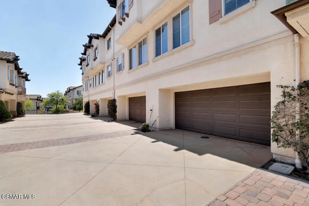 141 Via Aldea Newbury Park, CA 91320