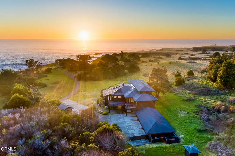 45460 Indian Shoals Road Mendocino, CA 95460