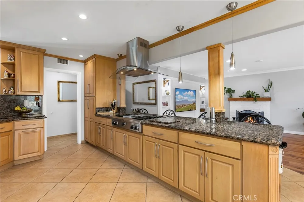 7689 Holder Buena Park, CA 90620