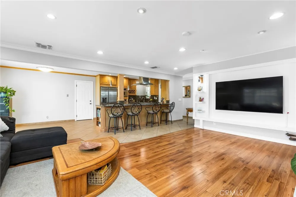 7689 Holder Buena Park, CA 90620