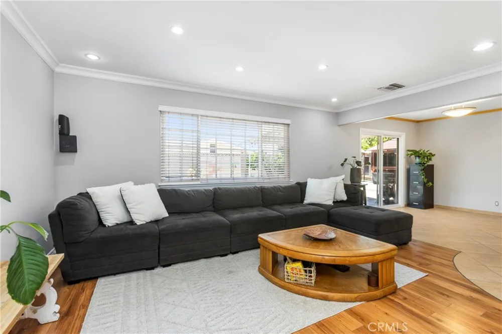 7689 Holder Buena Park, CA 90620