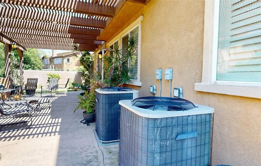 14518 Ithica Eastvale, CA 92880