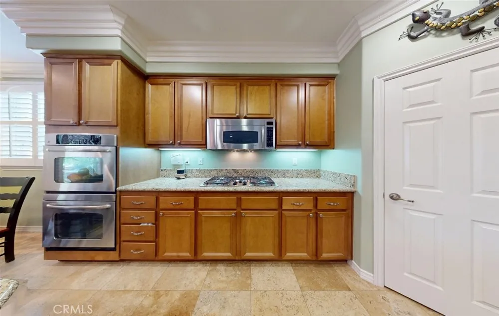 14518 Ithica Eastvale, CA 92880