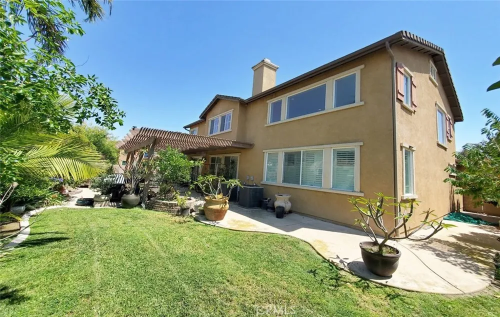 14518 Ithica Eastvale, CA 92880