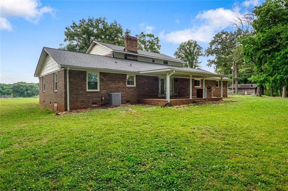 451 Toms Creek Road Martin, GA 30557