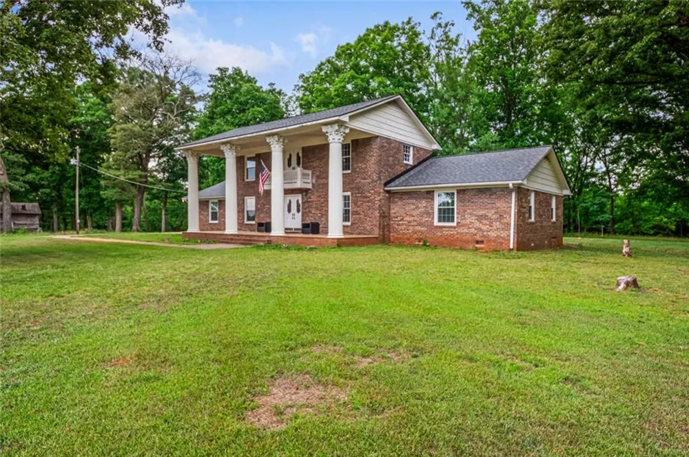451 Toms Creek Road Martin, GA 30557