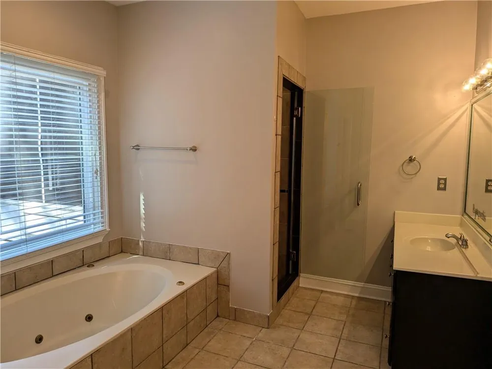 4401 Riverlake Way Snellville, GA 30039