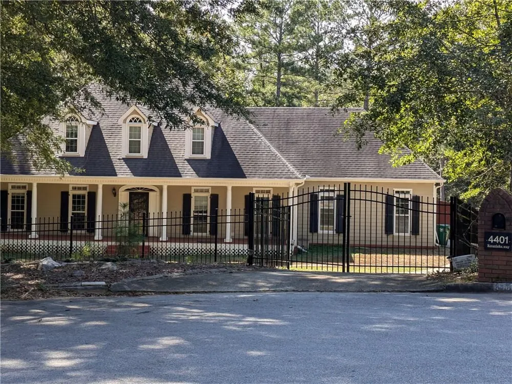 4401 Riverlake Way Snellville, GA 30039