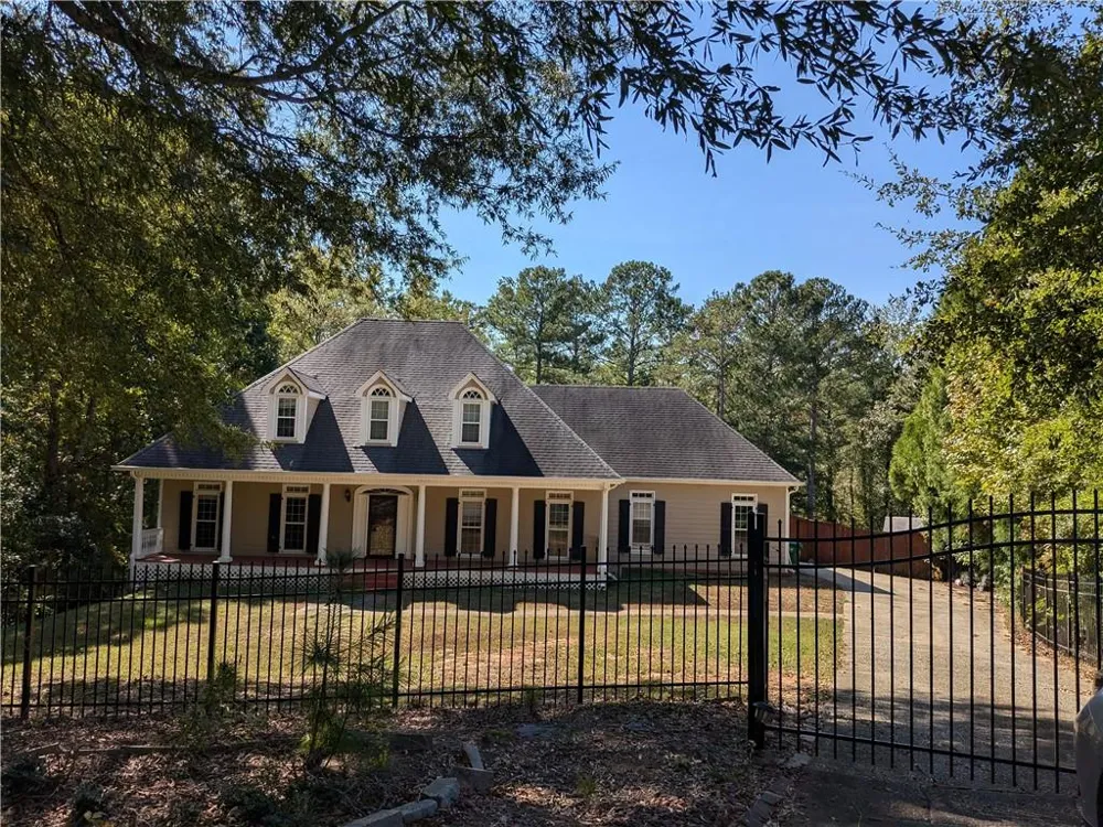 4401 Riverlake Way Snellville, GA 30039