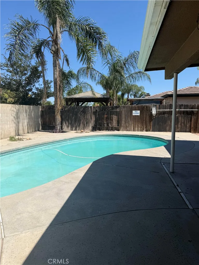 3005 Green Mountain Bakersfield, CA 93312
