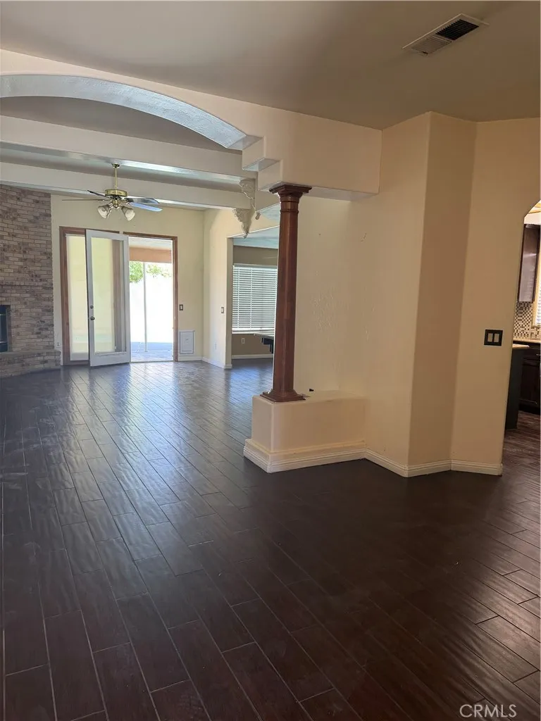 3005 Green Mountain Bakersfield, CA 93312