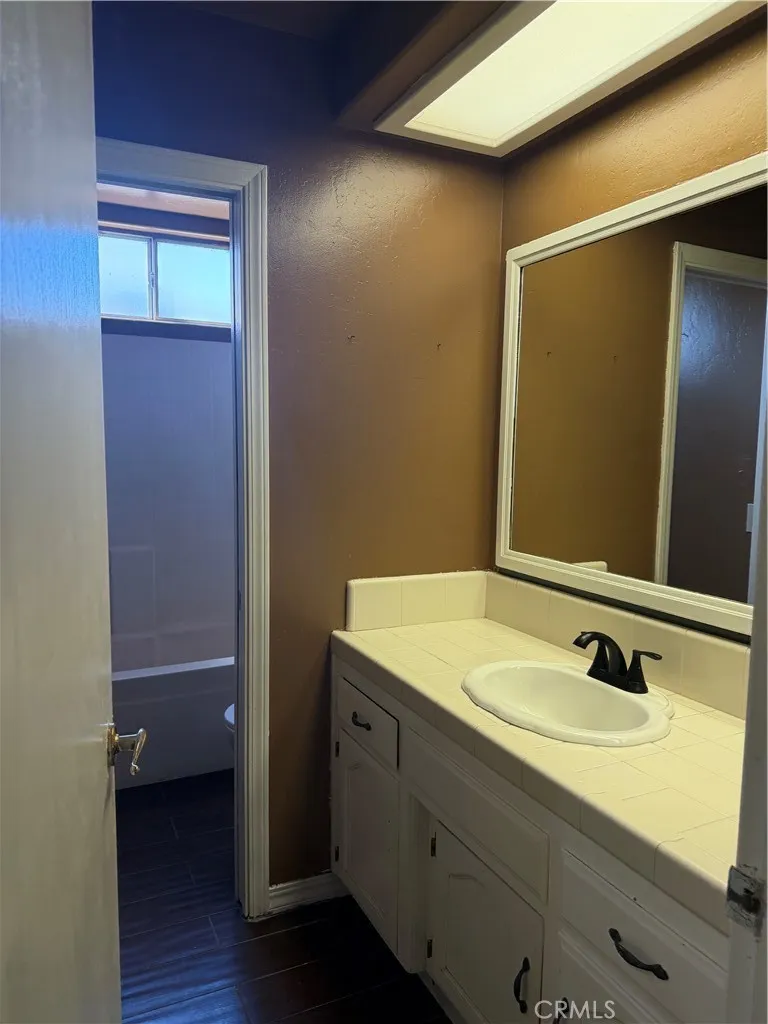 3005 Green Mountain Bakersfield, CA 93312