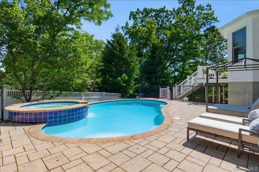 17 Riverton Drive Nyack, NY 10960