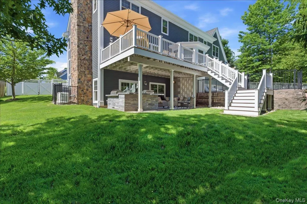 17 Riverton Drive Nyack, NY 10960