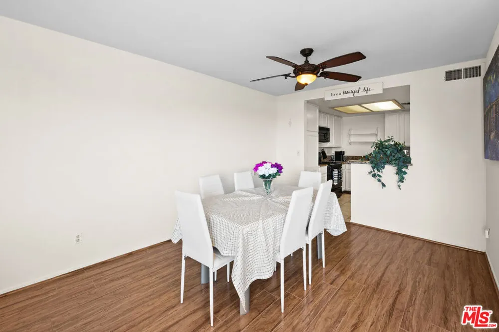 15615 Crestview Lane #82 Granada Hills, CA 91344