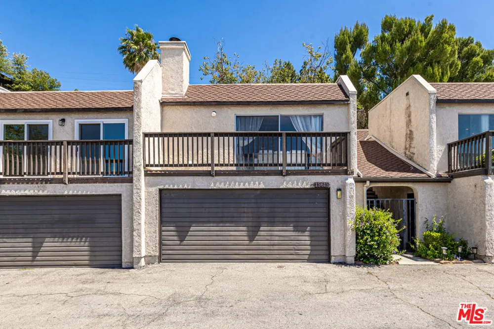 15615 Crestview Lane #82 Granada Hills, CA 91344