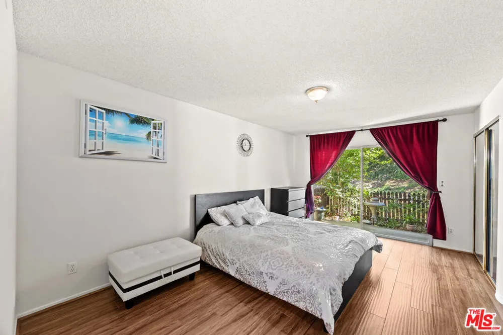 15615 Crestview Lane #82 Granada Hills, CA 91344