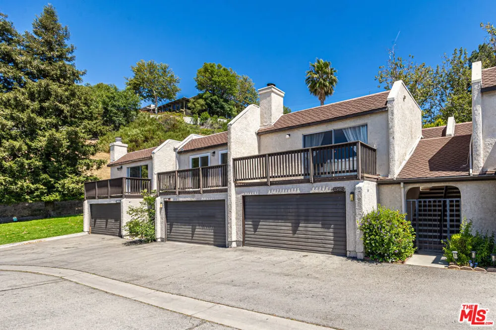 15615 Crestview Lane #82 Granada Hills, CA 91344