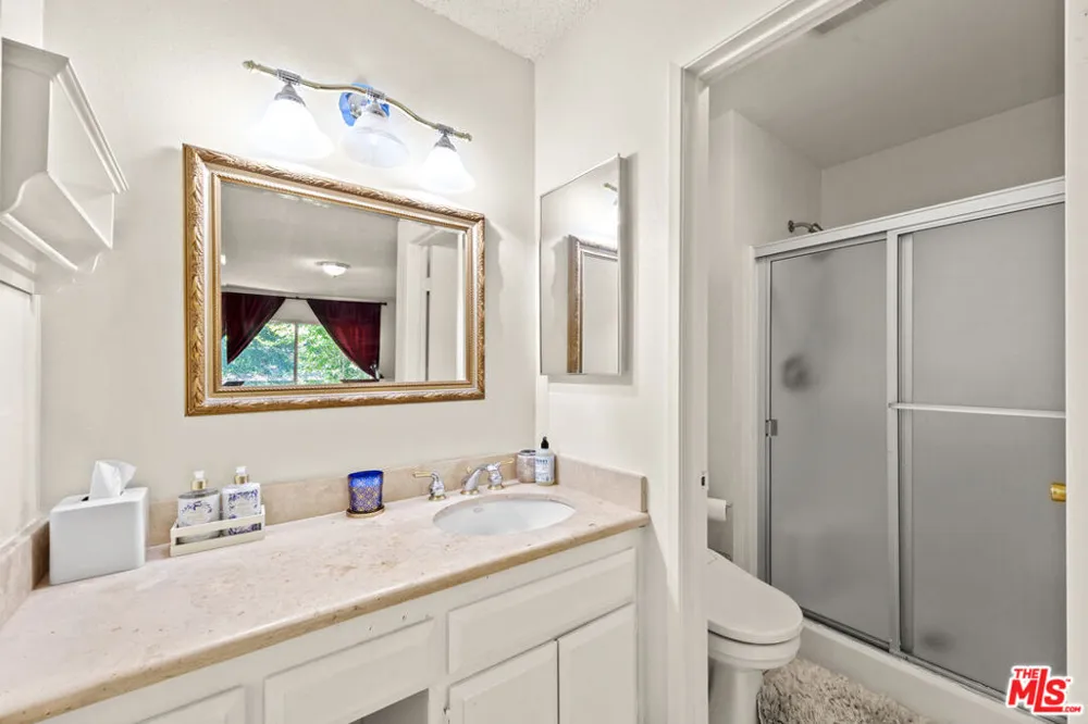 15615 Crestview Lane #82 Granada Hills, CA 91344