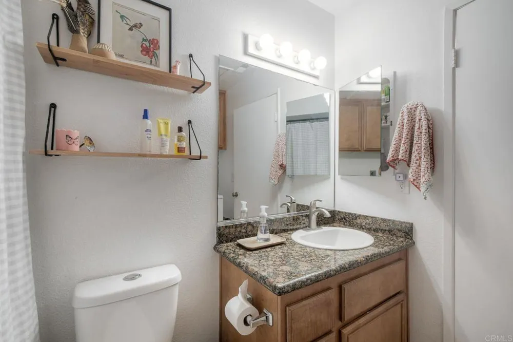 31909 Del Cielo Este #27 Bonsall, CA 92003