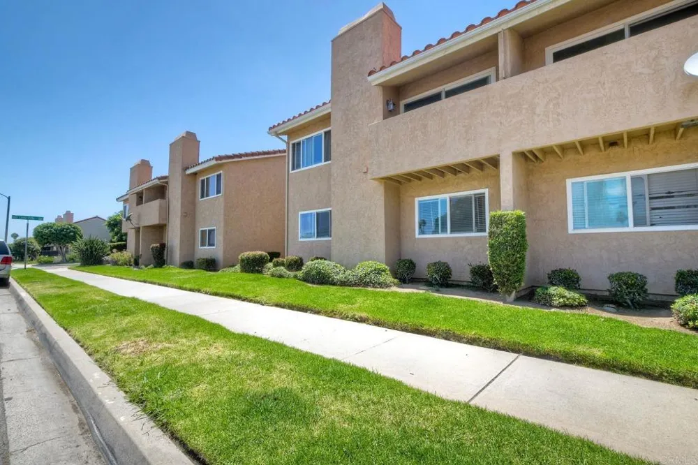 31909 Del Cielo Este #27 Bonsall, CA 92003