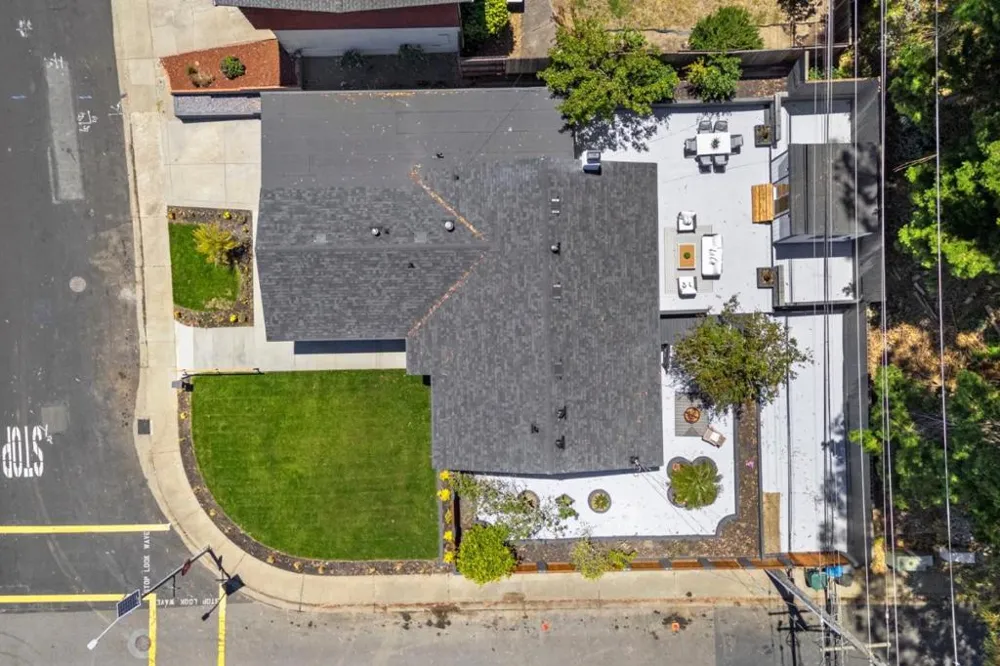 2600 Evergreen Drive San Bruno, CA 94066