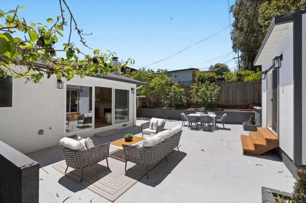 2600 Evergreen Drive San Bruno, CA 94066