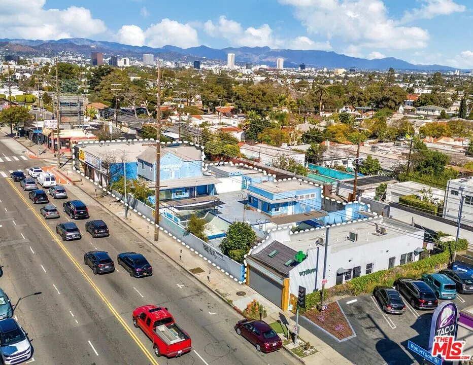 2600 S Robertson Boulevard Los Angeles, CA 90034