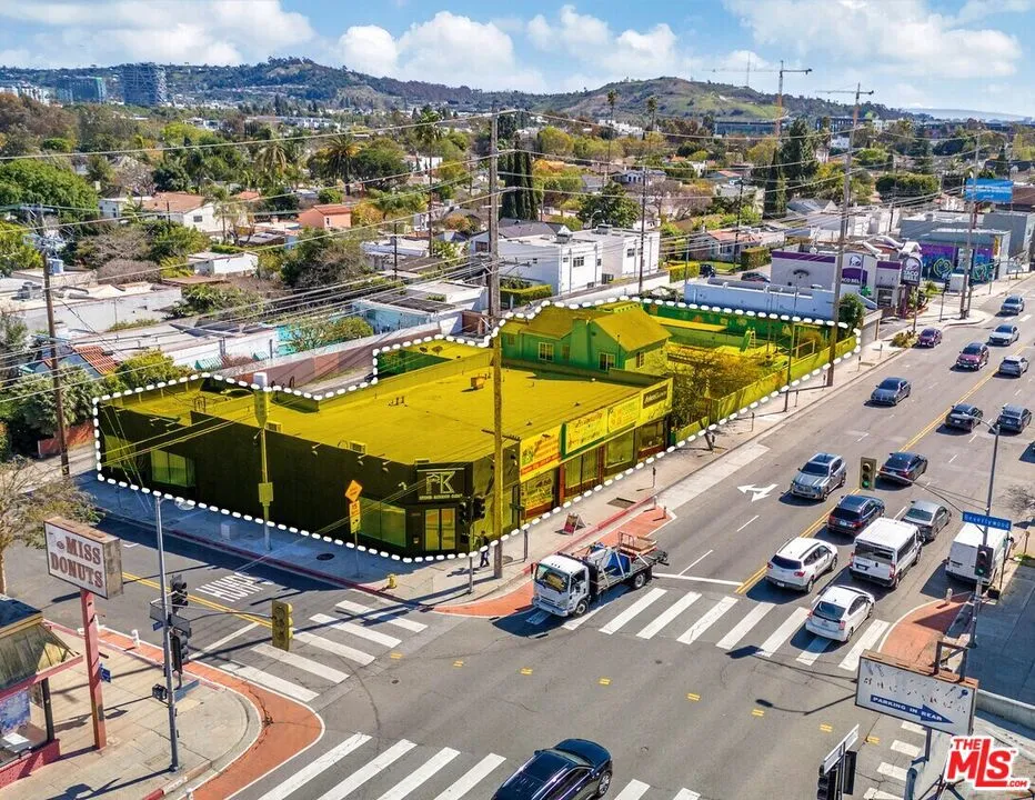 2600 S Robertson Boulevard Los Angeles, CA 90034