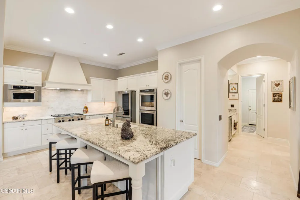 13268 Red Bird Court Moorpark, CA 93021