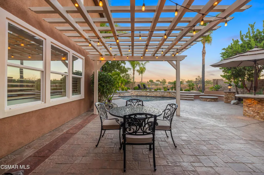 13268 Red Bird Court Moorpark, CA 93021