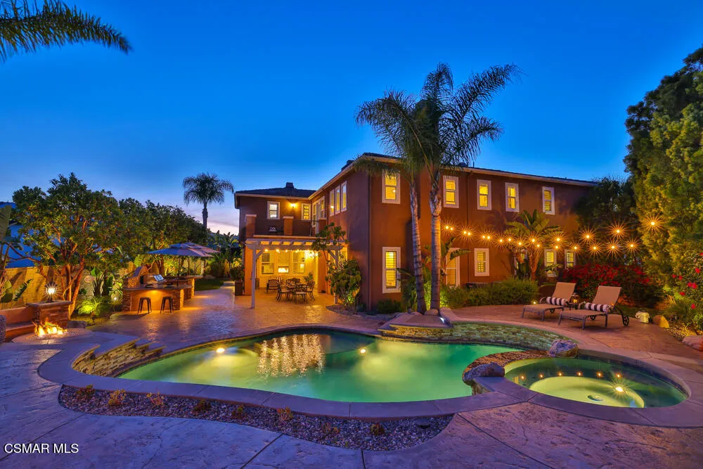 13268 Red Bird Court Moorpark, CA 93021