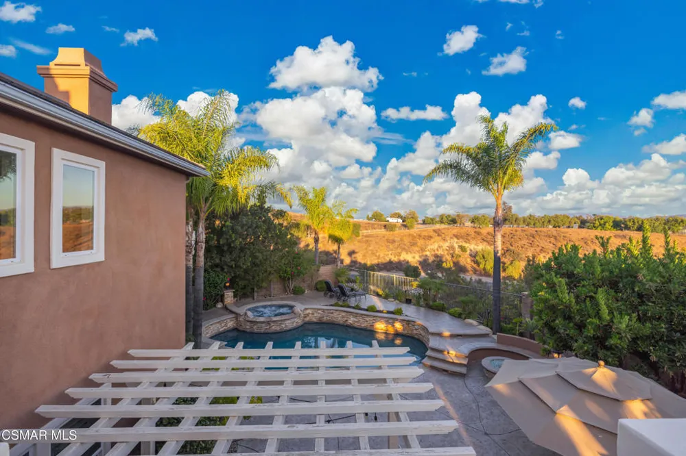 13268 Red Bird Court Moorpark, CA 93021