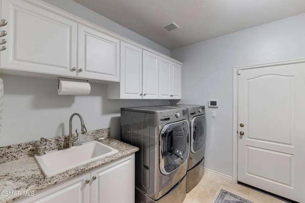 13268 Red Bird Court Moorpark, CA 93021