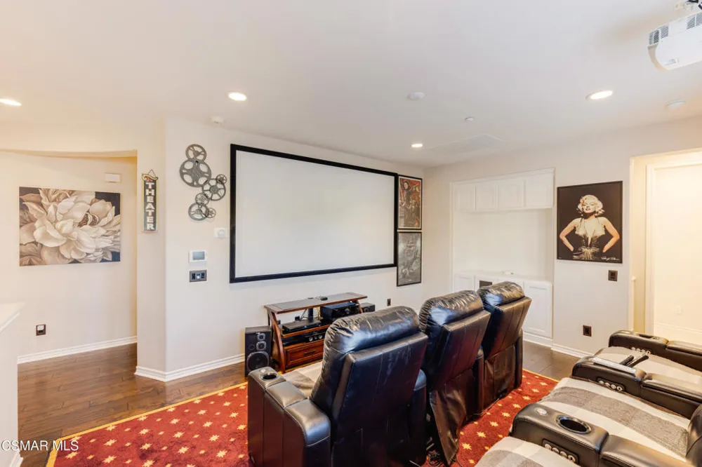 13268 Red Bird Court Moorpark, CA 93021