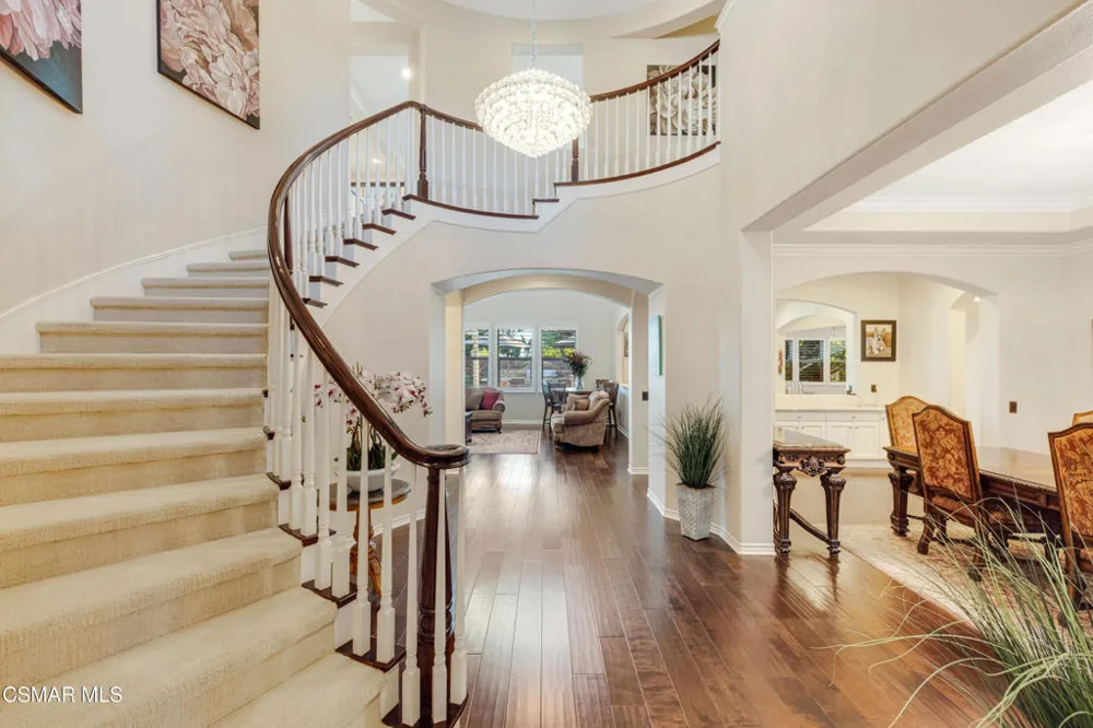 13268 Red Bird Court Moorpark, CA 93021