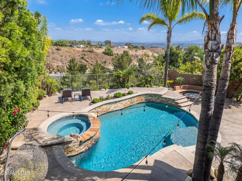 13268 Red Bird Court Moorpark, CA 93021