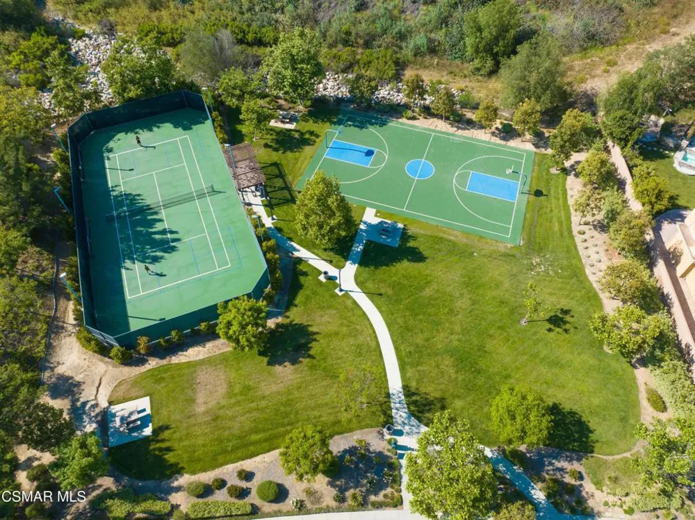 13268 Red Bird Court Moorpark, CA 93021