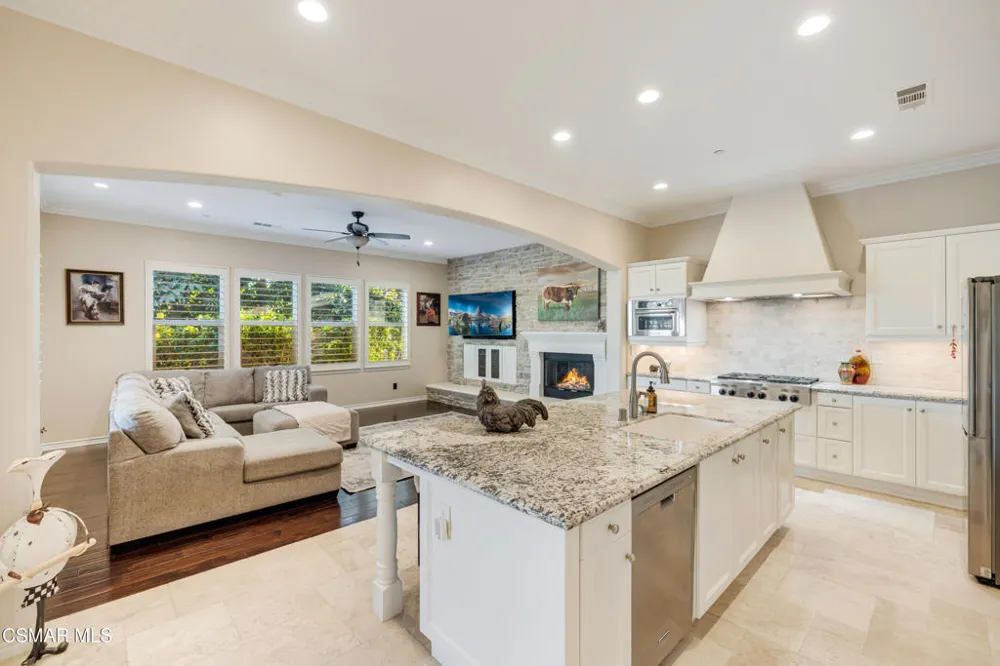 13268 Red Bird Court Moorpark, CA 93021