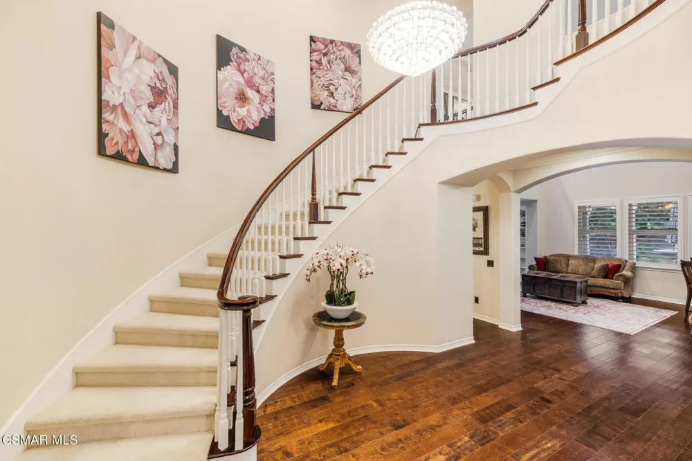 13268 Red Bird Court Moorpark, CA 93021