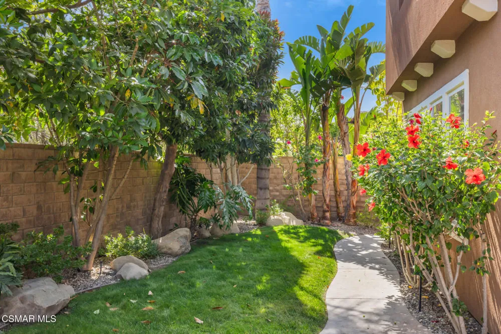 13268 Red Bird Court Moorpark, CA 93021