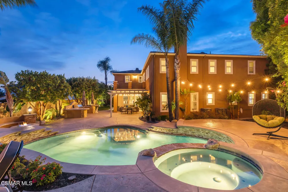 13268 Red Bird Court Moorpark, CA 93021