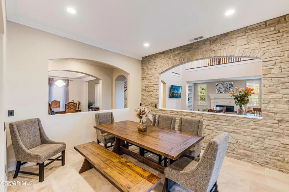 13268 Red Bird Court Moorpark, CA 93021
