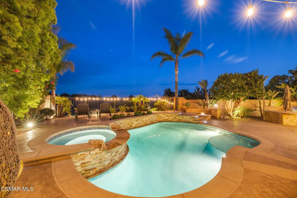 13268 Red Bird Court Moorpark, CA 93021