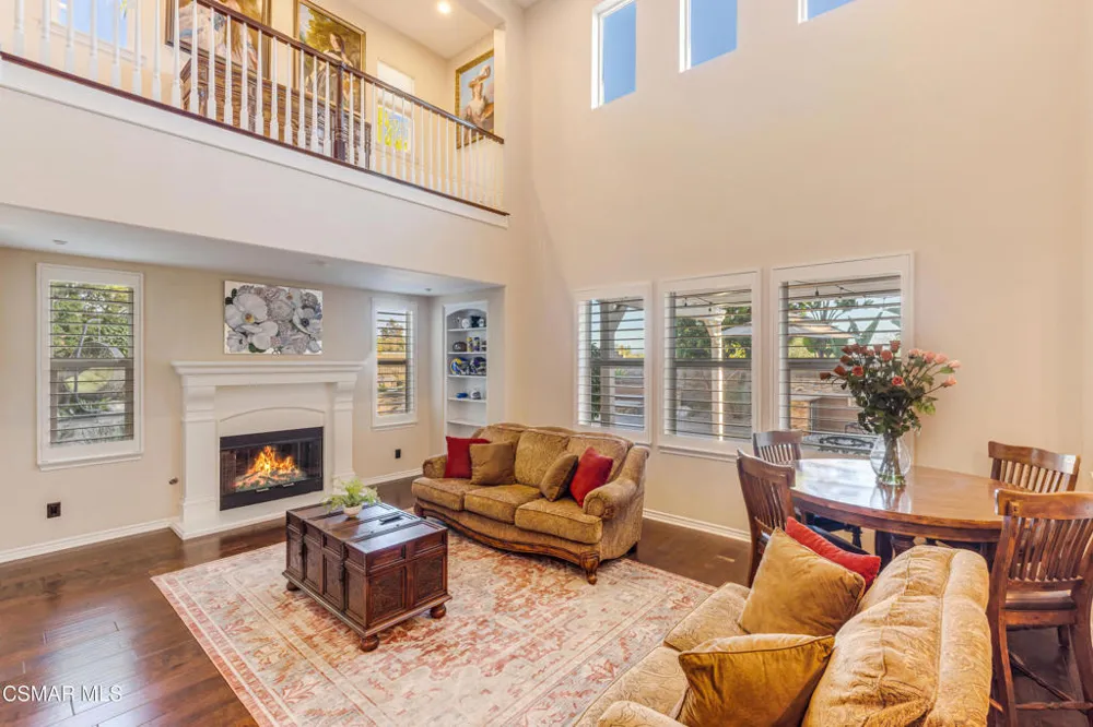 13268 Red Bird Court Moorpark, CA 93021