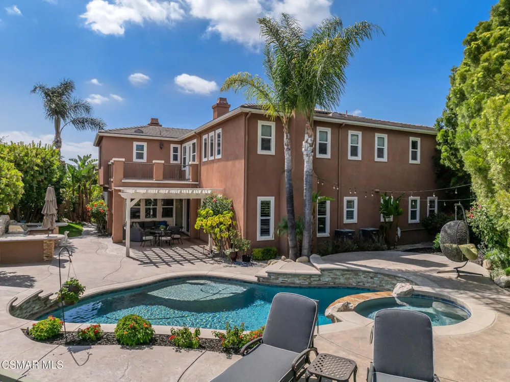 13268 Red Bird Court Moorpark, CA 93021