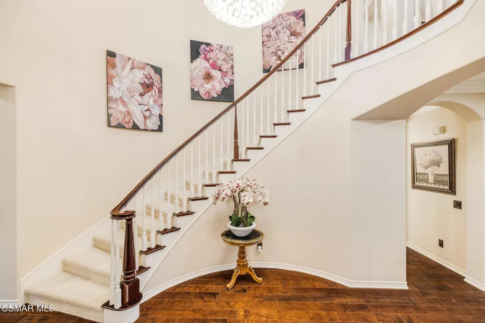 13268 Red Bird Court Moorpark, CA 93021