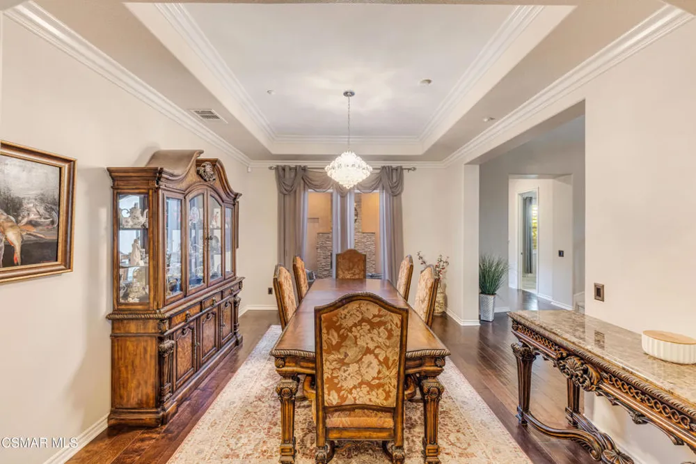 13268 Red Bird Court Moorpark, CA 93021