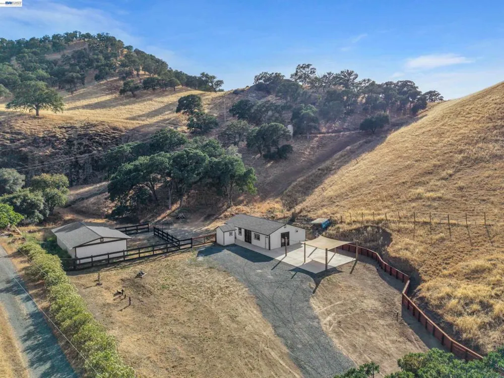 16800 Marsh Creek Rd Clayton, CA 94517