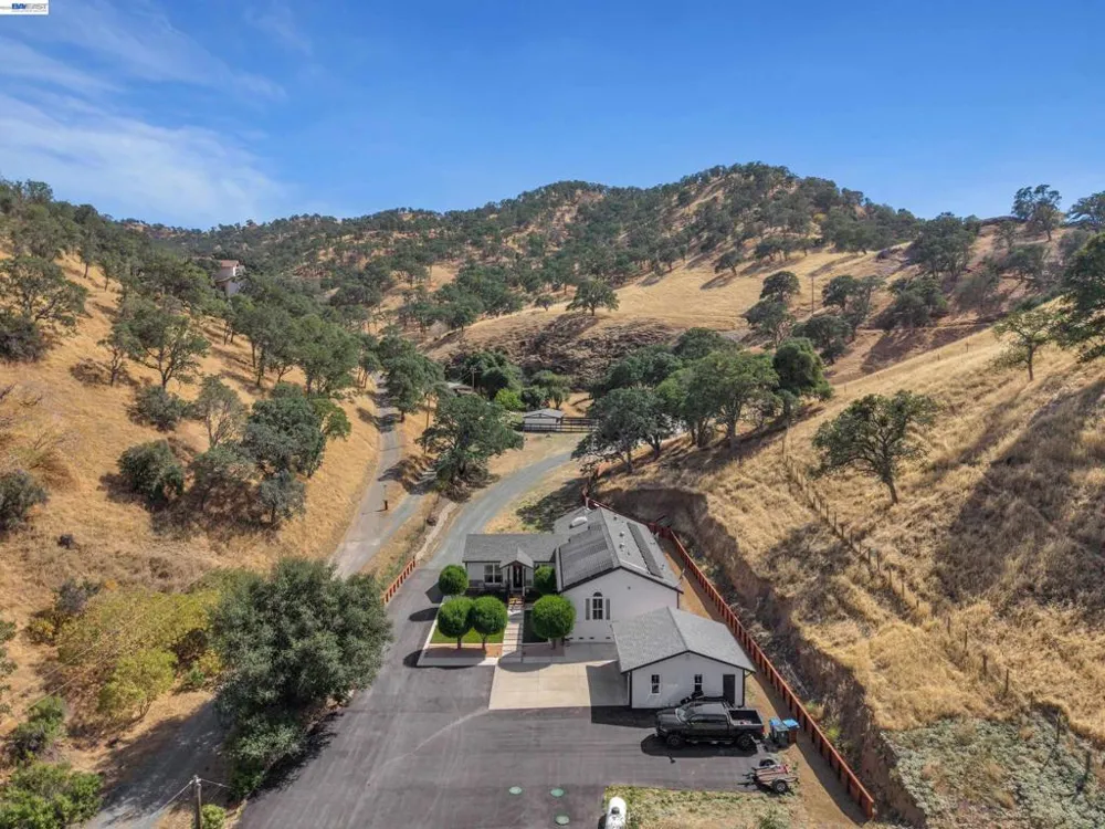 16800 Marsh Creek Rd Clayton, CA 94517